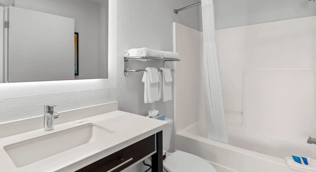 Двухместный номер Standard MainStay Suites Louisville Jeffersontown