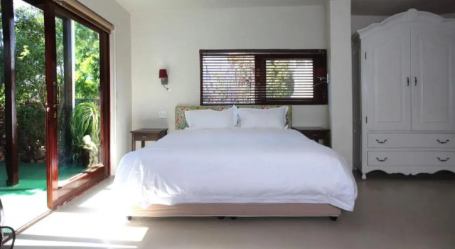 Двухместный люкс Deluxe KAROO ART HOTEL 4 Star