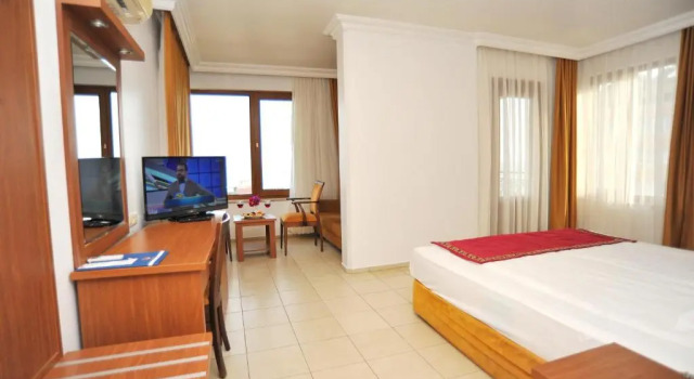 Полулюкс Hotel Royal Hill