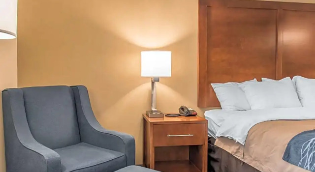 Номер Standard Spark by Hilton Clarks Summit