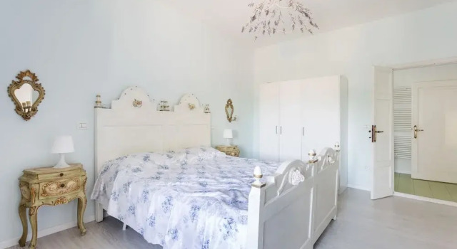 Pescantina - Via dei Pini, Prenota Appartamento Hotel a Veneto con parcheggio, Parcheggio