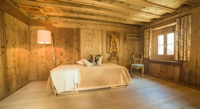 Chesa Michel, Book Hotel  