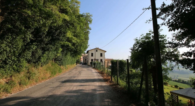 Flat in Piticchio With Scenic Views & Pool, Rezervovat Apartmán Arcevia 