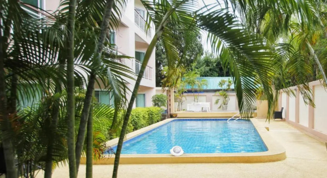 Апартаменты Flame Tree Residence , City Center & Close to Beach Cozy Apartment