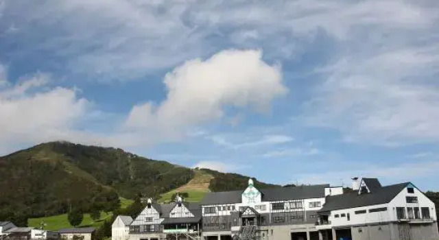 Hotel Okunakayama Kogen, Boek Hotel 3-sterren hotels in Ichinohe, 3*