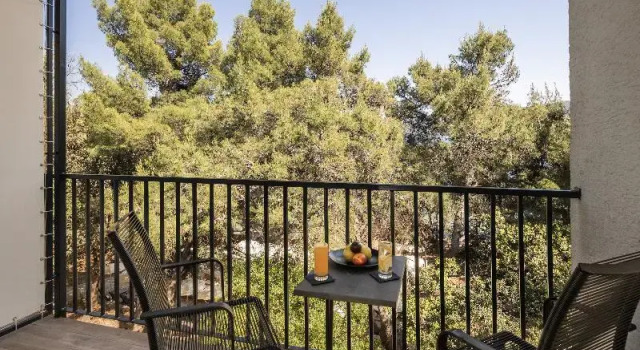 Двухместный номер Standard с балконом и с красивым видом из окна Aminess Senses Hvar Resort