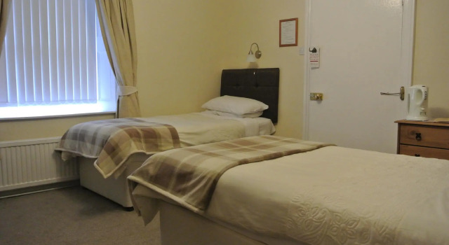 Old Castle Farm Guest House, Забронировать Фермерский дом Отели Сноудония с парковкой, Парковка