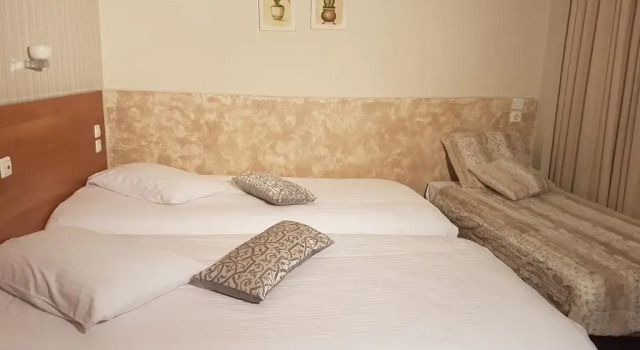 Ideal Hotel