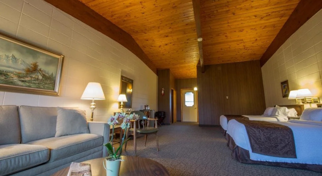 Lukans Farm Resort, Rezerwuj Pobyt na farmie Hotele w Wayne County ze śniadaniem, Śniadanie