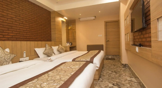 OYO 27992 Hotel Ganpati, Prenota Hotel Siliguri West Bengal