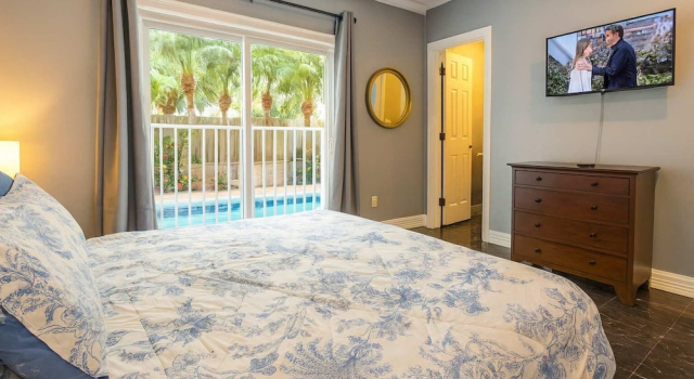 First Floor Pool Affordable Near Beach