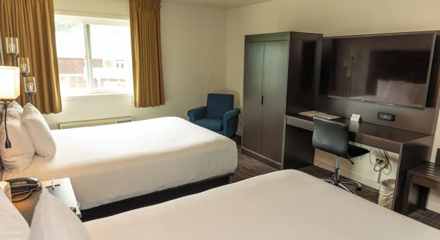 Четырёхместный номер Standard Lake Natoma Inn