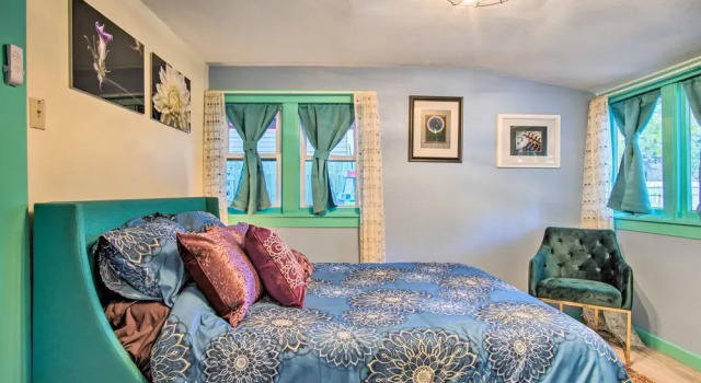 Коттедж Colorful Bisbee Home w/ Patio ~ 1 Mi to Dtwn!