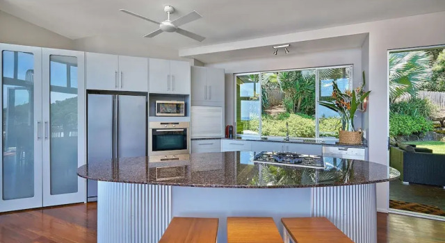Bedrock Palm Cove I Private Pool I Sea Views I Family Retreat
