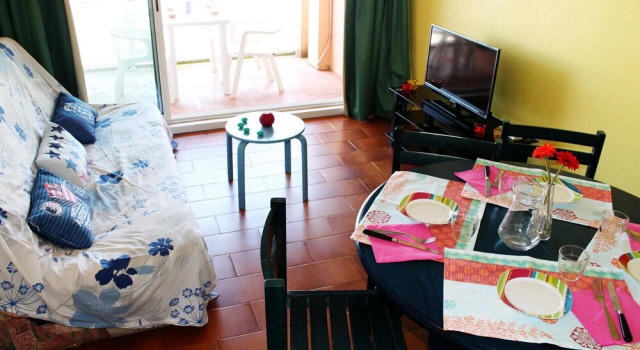 253-apartamento con Piscinas Comunitarias