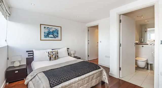 Апартаменты с 3 комнатами с балконом Splendid 3 Bedroom Apartment Kings Cross
