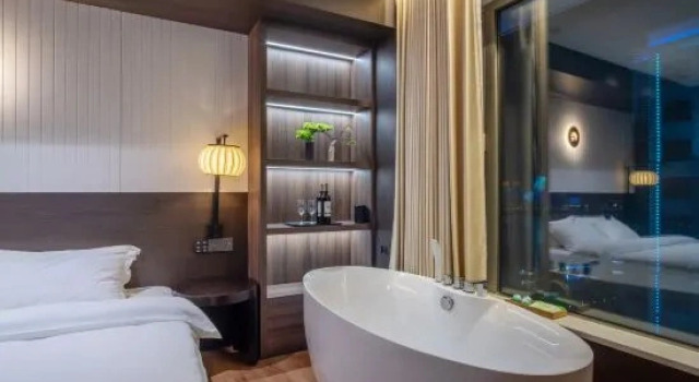 Люкс с видом на реку Jiyue River View Homestay (Wuhan Hankou Beach Lihuangpi Road)