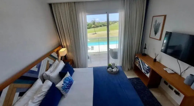 Breathtaking View Condo w Pool at Cana Rock Punta Cana, Забронировать Отель Баваро Пунта-Кана, рядом с Поле для гольфа Punta Blanca