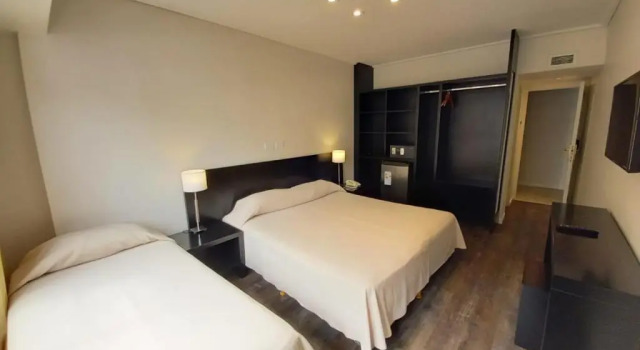 Трёхместный Superior Hotel Versailles