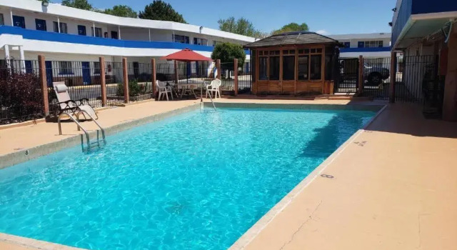 Номер Deluxe Motel 6-Canon City, CO 719-458-1216