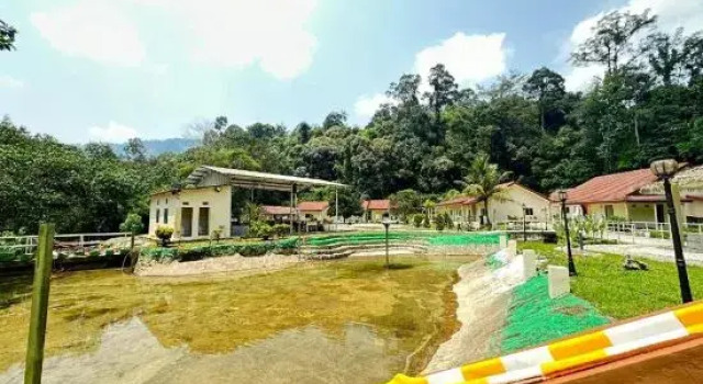 LiLLA Rainforest Retreat - Hulu Langat, Забронировать Отель Хулу-Лангат Селангор