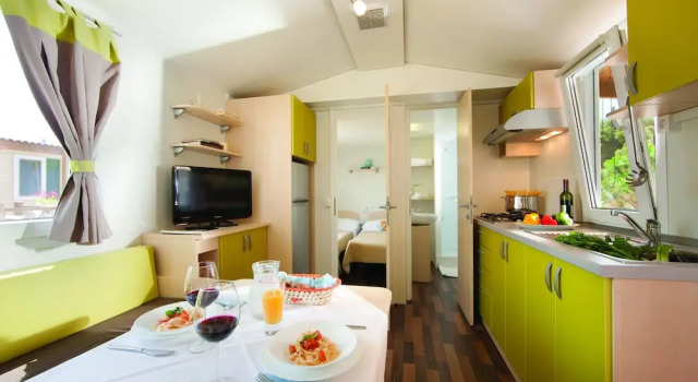 Sirena Holiday Homes, Забронировать Отель Бизнес-отели Новиград, 4* 5*