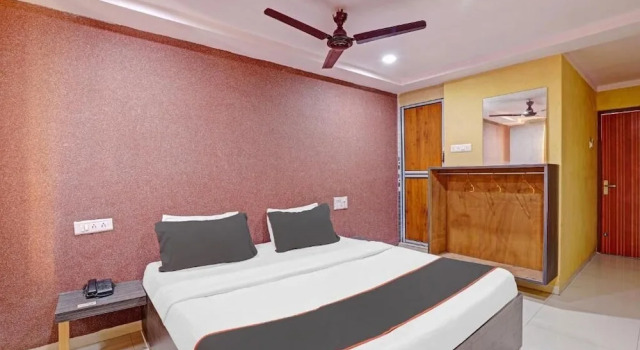 Номер Economy Hotel Mayura Ankleshwar