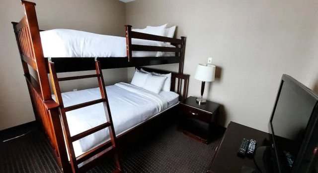 Prairie Moon Inn Sylvan Lake, Prenota Hotel Hotel a Alberta con piscina, Piscina