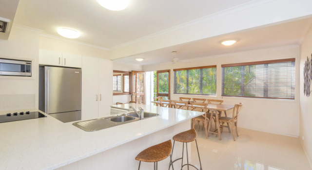 Noosa Outrigger Beach Resort, Book Resort Hotels in Noosa with a Pool, Swimming Pool