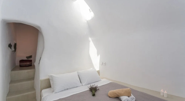 Spitia Santorini