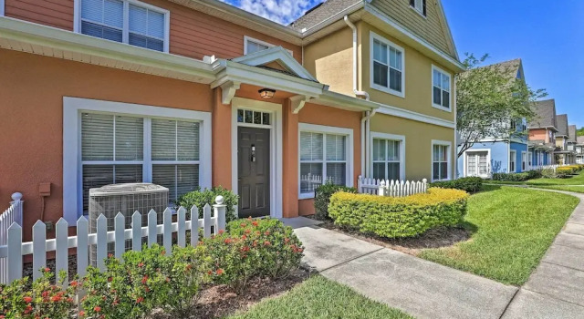 Апартаменты 10 Mi to Disney: Venetian Bay Villages Retreat