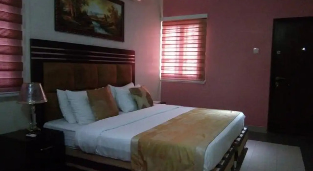 Номер Standard Crown Apartments Extended Stay Suites