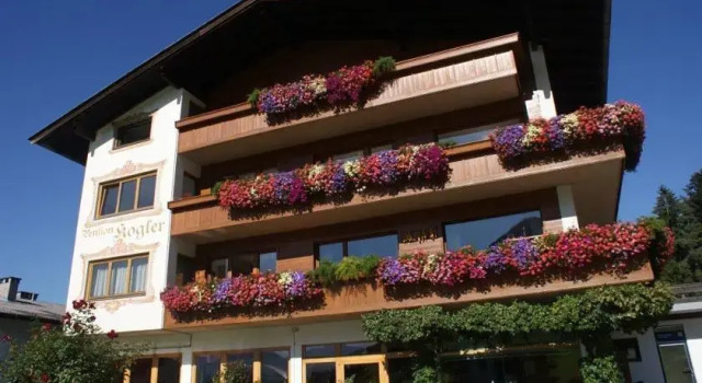 Pension Kogler, Book Hotel Hotels in Alpbach Valley with a Pool, Swimming Pool