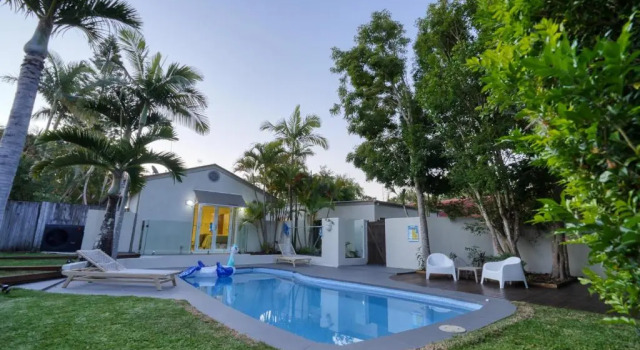 Коттедж The Shack Noosa