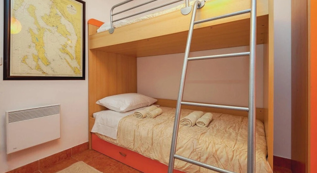Amazing Home in Cizici With Wifi and 2 Bedrooms, Prenota Hotel Hotel a Isole Quarnerine con parcheggio, Parcheggio
