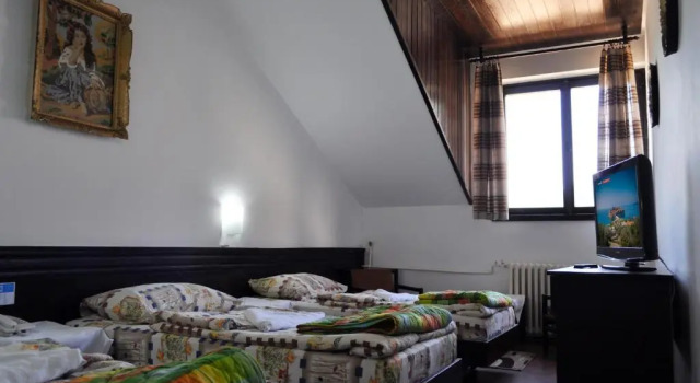 Трёхместный номер Standard Hotel Komovi
