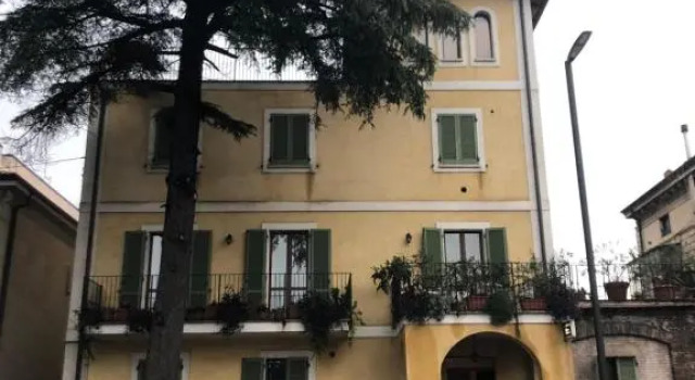 Lory’s residence, Book Hotel Hotels in Foligno with Parking, Parking