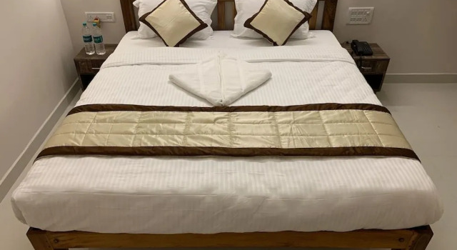 Hotel Kasi's Inn, Varaa Hotelli Thiruvarur Tamil Nadu