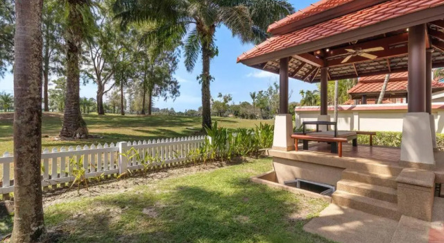 Коттедж Laguna Fairway View Villa