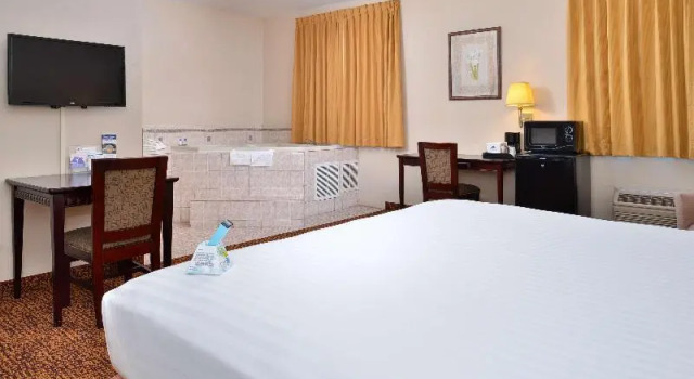 Люкс Americas Best Value Inn Westmorland