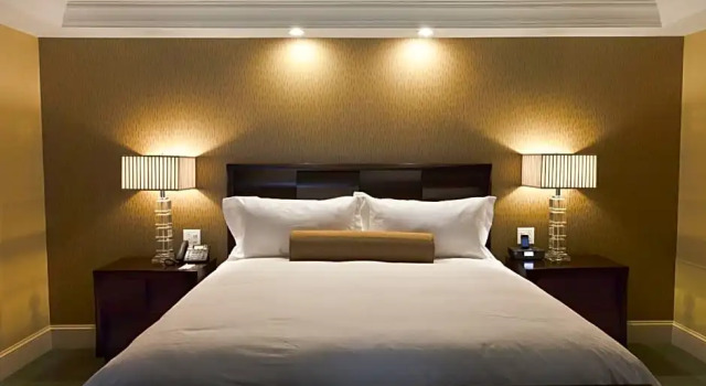 Двухместный люкс Town & Country Inn and Suites