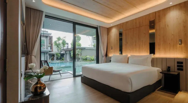 Номер Standard с балконом Richmann Resort Hotel Hatyai