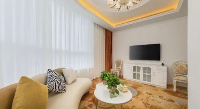 Люкс Business Royal Palace Hotel (Linyi Beiyuan Road)