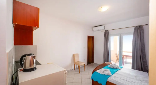 Bonvie Apartments in Center 12 B6