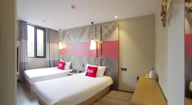 Двухместный номер Standard ibis Beijing Tiantandongmen Metro Station Hotel