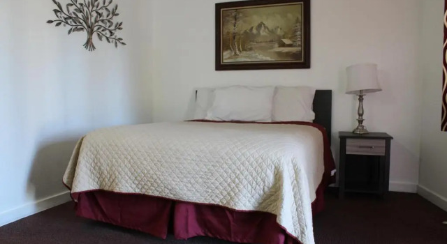 Номер Standard Chalet Motel - Affordable Stay in Central Bend