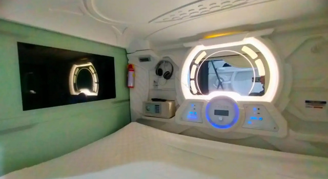 Standard femme capsule Tab Hotel Capsule Compact Bandung