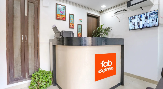 FabHotel Premium Rooms, Забронировать Отель Отели Нью-Дели с завтраком, Завтраки