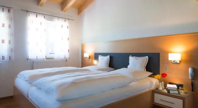 Полулюкс с балконом Hotel Bellevue