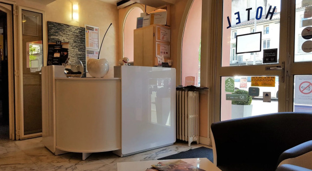 Contact Hôtel le Provence, Забронировать Отель Отели Ажен 3 звезды, рядом с Стадион Armandie, 3*